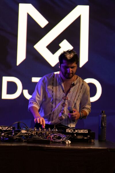 Dj aan het werk in de Melkweg