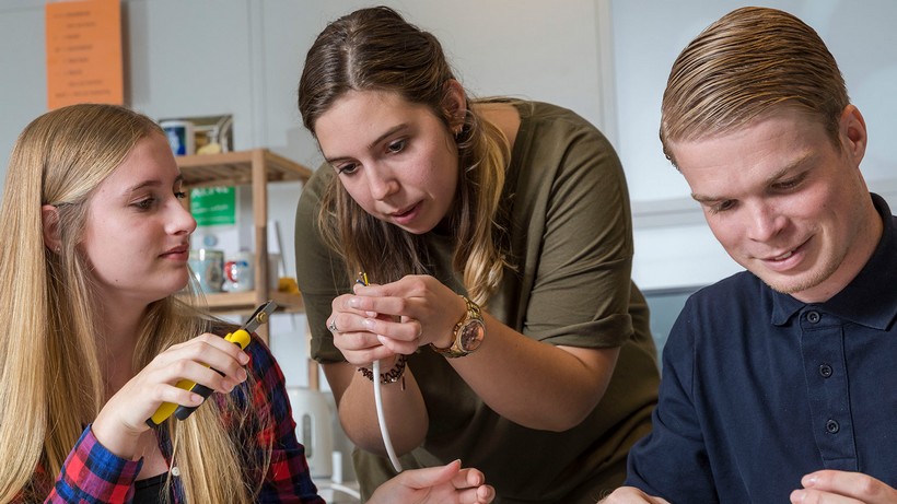 Opleidingen elektro- & installatietechniek ondersteund door Stichting Aandelen Remeha