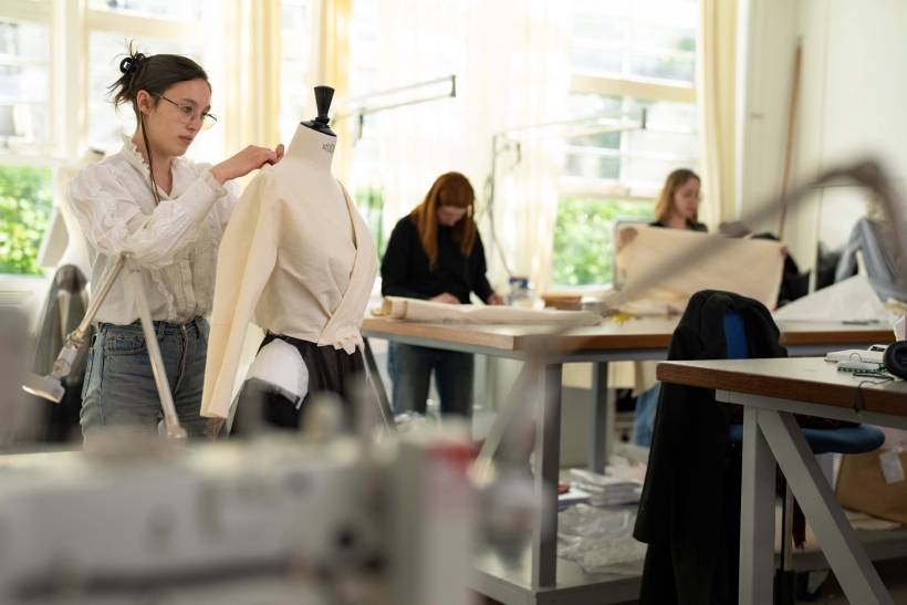 Opleiding Tailor Professional officieel erkend als Associate Degree